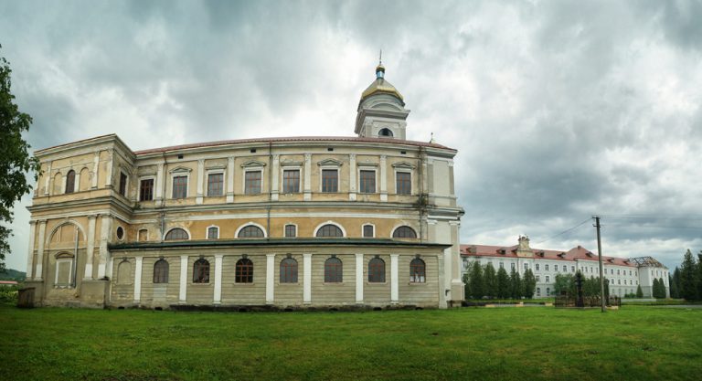 Хирів Цікаві місця • Пам'ятки • Що подивитись у Хирів?