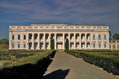 Тульчин. Найбільший палац України