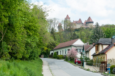 Австрія. Замок Кройценштайн Burg Kreuzenstein
