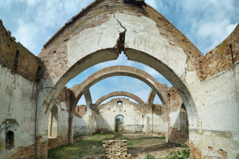 Мануйлівка. Болгарське село із кістяком церкви.