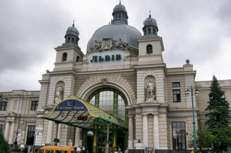 Львовский вокзал и окрестности