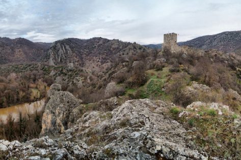 Північна Македонія. Замок Пчинья