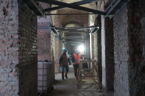 Міністр культури розповів, як триває реставрація Гостинного двору в Києві