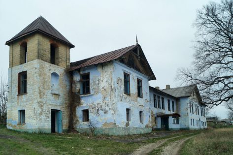 Село Рівне. Садиба Росцишевських та старовинний цвинтар