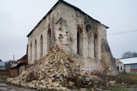 Викрадені реліквії синагог Тернопільщини опинились в московському музеї. Злодії-колаборанти