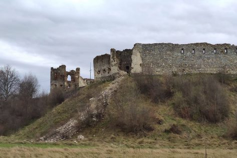 Обрушилася башта Пнівського замку (фото)