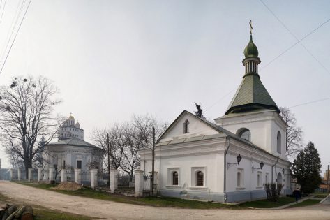 Переяслав. Храми та монастирі