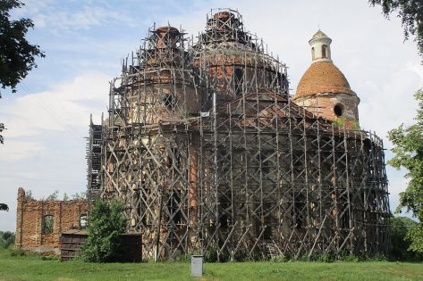 На Сумщині росіяни пошкодили пам’ятку національного значення церкву Різдва Пресвятої Богородиці