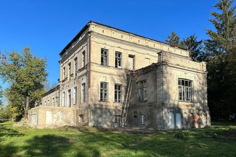 Палацу Щеньовських,  що біля Шаргороду  шукають відповідального власника