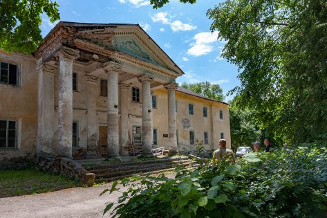 Лісоводи, – палац Раціборовських-Журовських, трішки містики і сумне сьогодення