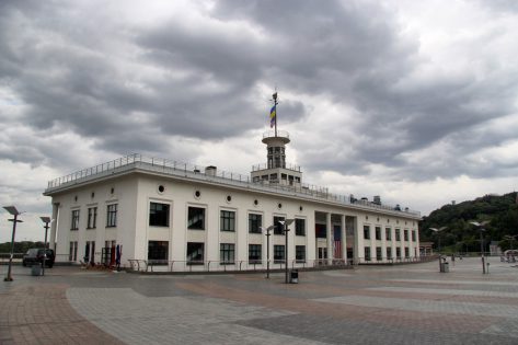 Річковий вокзал. Від “Ракет” до університету. Річковий вокзал. Від “Ракет” до університету.