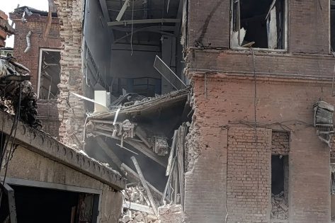 В Харкові російські загарбники пошкодили 10 пам’яток В Харкові російські загарбники пошкодили 10 пам’яток