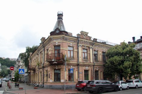 Вул. Ігорівська, 9/1, – будинок Хвойки
