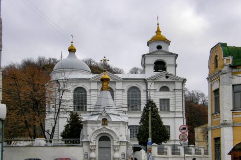 Хрестовоздвиженська церква – шедевр трьох знаменитих архітекторів