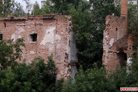 У Житомирі “газди” розбирають на цеглу пам’ятку архітектури національного значення