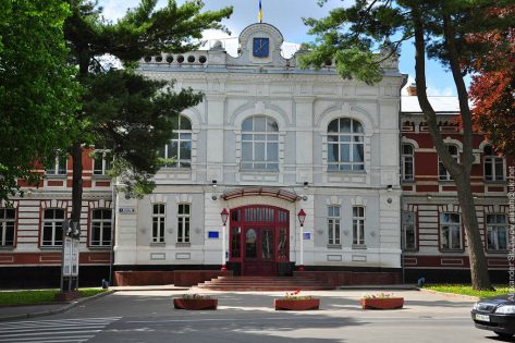 Будівлю Хмельницької міськради внесли до Державного реєстру нерухомих пам’яток