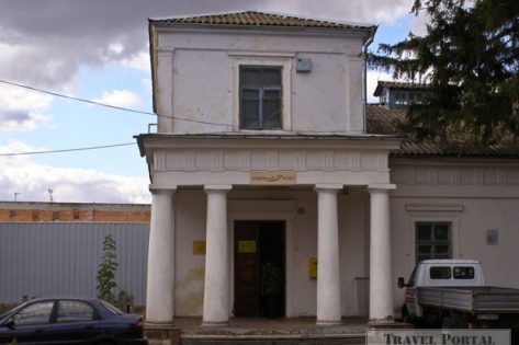 Укрпошта блокує обстеження пам’ятки: Поштова станція в Білій Церкві продовжує руйнуватися