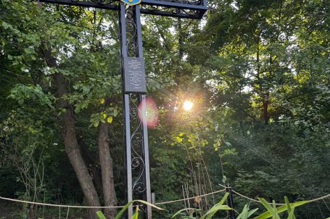 Могила вояків-богданівців на Замковій горі