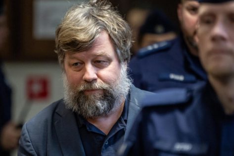 Польща передала Росії археолога-мародера Олександра Бутягіна