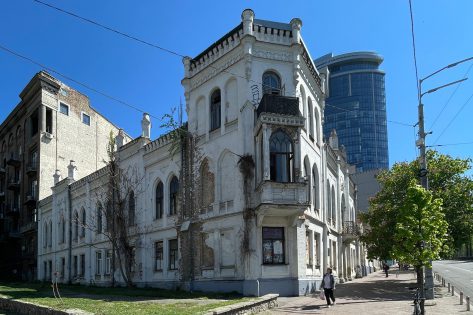 Фахівці оглянули садибу Терещенків після повернення у власність громади (фото)