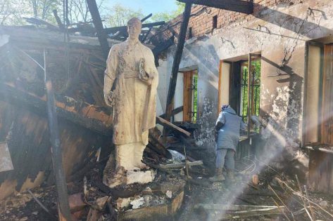 Росіяни повторно поцілили дроном по зруйнованому музею Сковороди