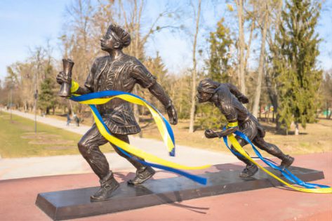 Кликуни повертаються: бронзові сторожі Луцька