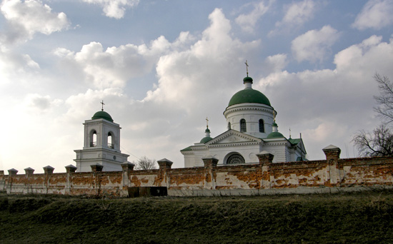 Петровское. Михайловская церковь