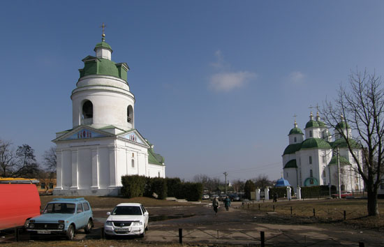 Прилуки. Николаевская церковь-колокольня