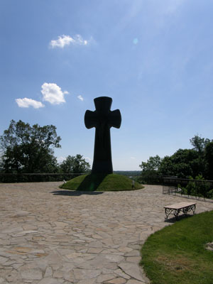 Батурин. Памятник Батуринской трагедии